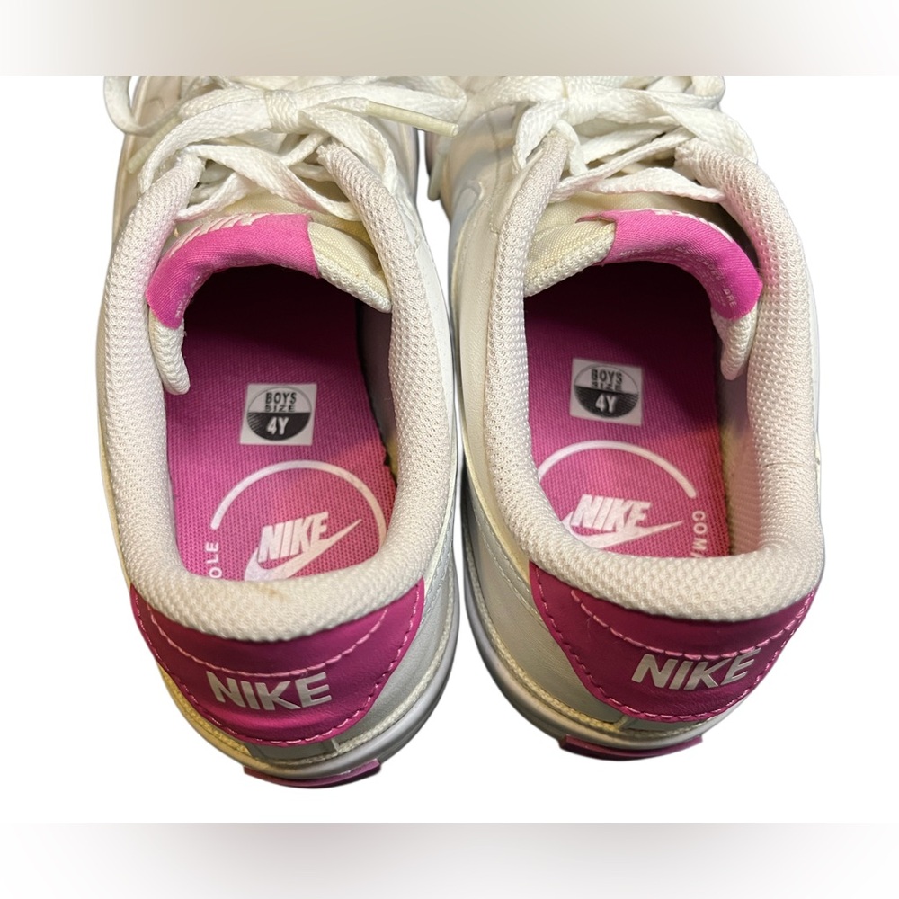 Nike tennis white and Pink Casual Sneakers 4Y EUC - Picture 7 of 9